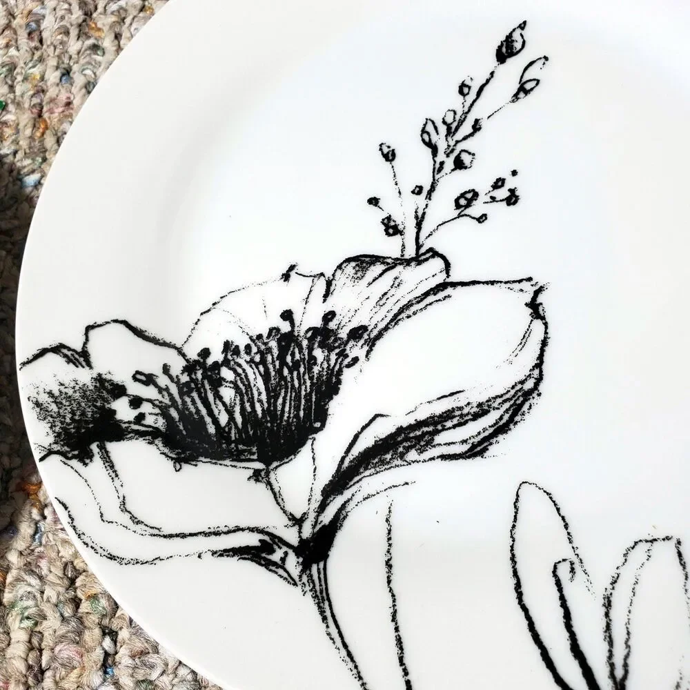 Lot Of 2 Kelly Ventura White Black Watercolor Floral Print Porcelain Plates 8